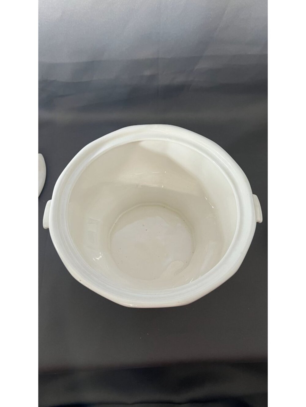 Vintage Pfaltzgraff White Ceramic Soup Tureen With Lid & Matching Ladle Elegant - Picture 8 of 13